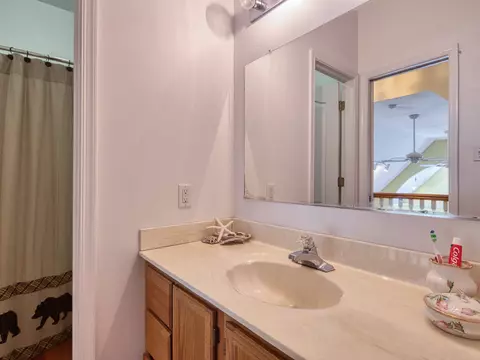 Bath - 11688 River Crest Dr, Gloucester, VA 23061 photo 1 of 6