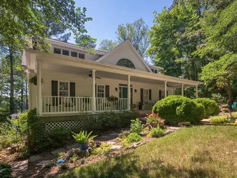 Exterior - 11688 River Crest Dr, Gloucester, VA 23061 photo 1 of 23