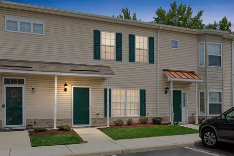 1932 Algonquin Trl, Williamsburg, VA 23185