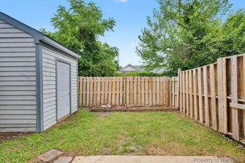 18 Bayview Ct, Hampton, VA 23664 photo 35