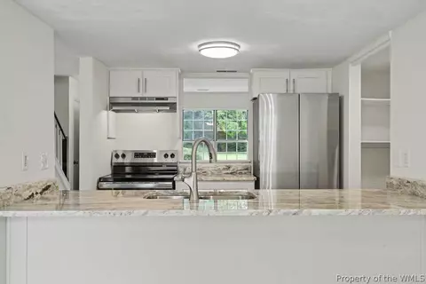 18 Bayview Ct, Hampton, VA 23664 photo 16