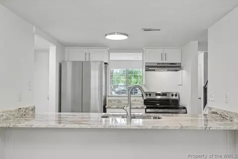 Kitchen - 28 Bayview Ct, Hampton, VA 23664 photo 1 of 6