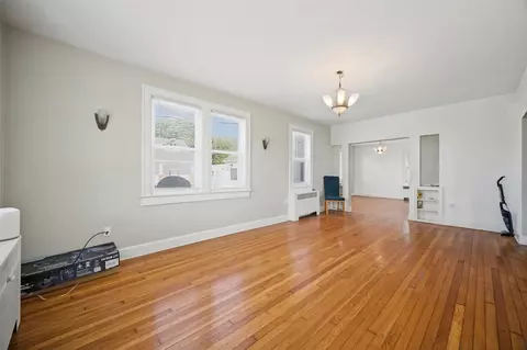 Living - 226 S Willard Ave, Hampton, VA 23663 photo 1 of 6