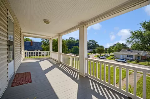 Exterior - 226 S Willard Ave, Hampton, VA 23663 photo 2 of 7