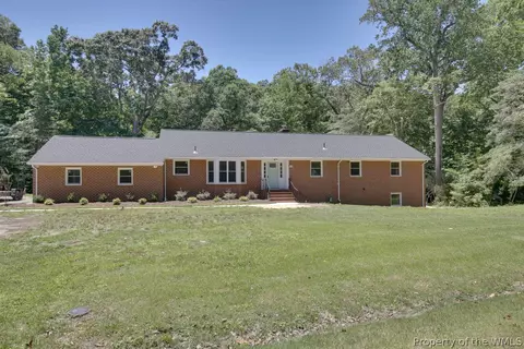 110 Artillery Rd, Yorktown, VA 23692