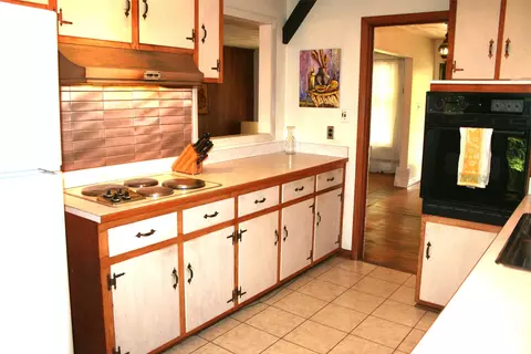 Kitchen - 120 Berkeley Ln, Williamsburg, VA 23185 photo 2 of 4