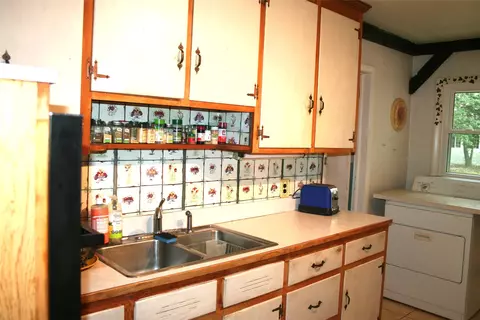 Kitchen - 120 Berkeley Ln, Williamsburg, VA 23185 photo 4 of 4