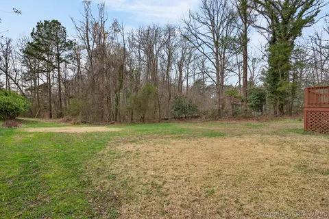 Exterior - 7641 Beechwood Dr, Lanexa, VA 23089 photo 7 of 8