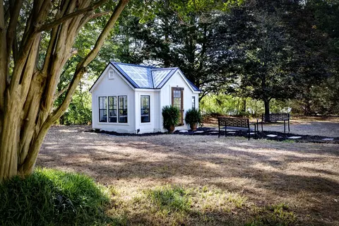 Exterior - 5473 White Hall Rd, Gloucester, VA 23061 photo 25 of 28