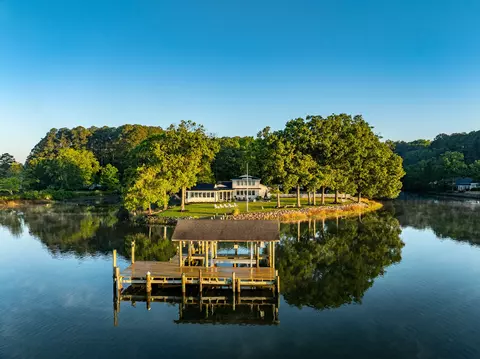 View/Area - 5473 White Hall Rd, Gloucester, VA 23061 photo 2 of 14