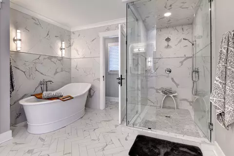 Bath - 5473 White Hall Rd, Gloucester, VA 23061 photo 6 of 9
