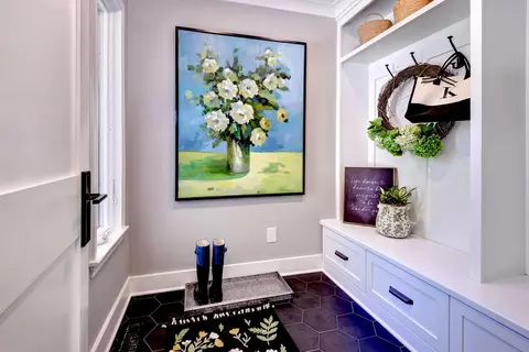 Entry Way - 5473 White Hall Rd, Gloucester, VA 23061 photo 2 of 5