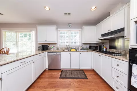 Kitchen - 100 Royal North Devon, Williamsburg, VA 23188 photo 3 of 3