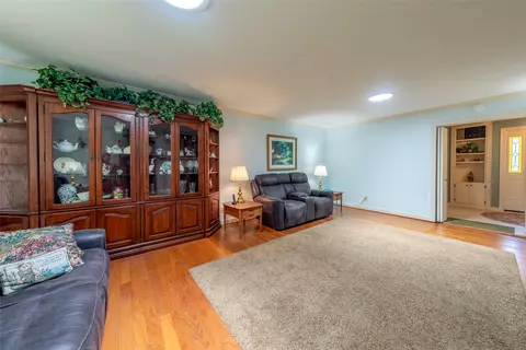 Living - 100 Royal North Devon, Williamsburg, VA 23188 photo 3 of 5
