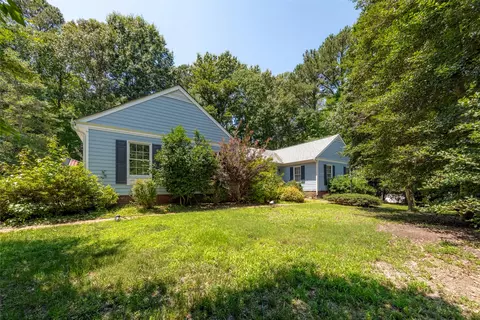 100 Royal North Devon, Williamsburg, VA 23188