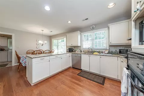 Kitchen - 100 Royal North Devon, Williamsburg, VA 23188 photo 1 of 3