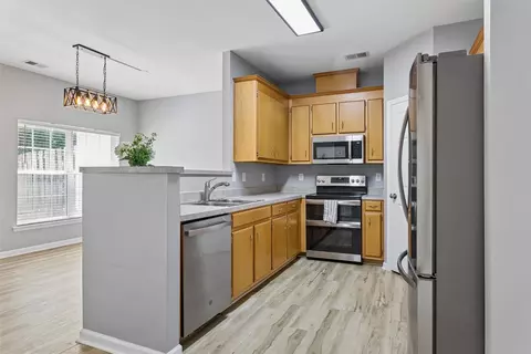 1933 Algonquin Trl, Williamsburg, VA 23185