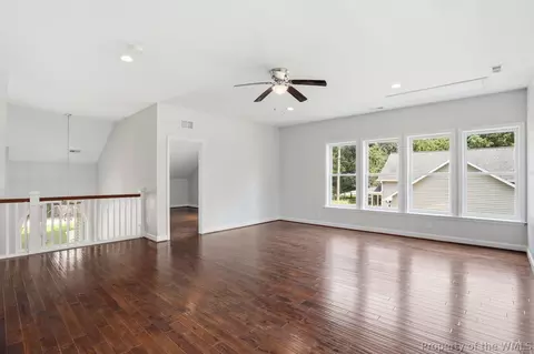 Living - 7609 Beechwood Dr, Lanexa, VA 23089 photo 7 of 7