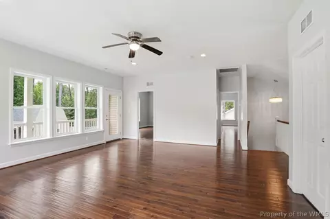 Living - 7609 Beechwood Dr, Lanexa, VA 23089 photo 6 of 7