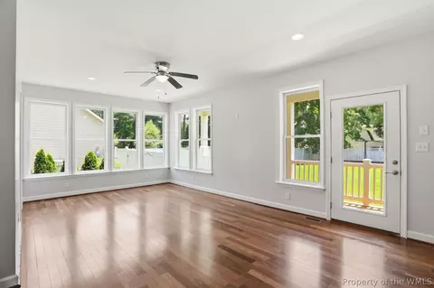 Living - 7609 Beechwood Dr, Lanexa, VA 23089 photo 2 of 7