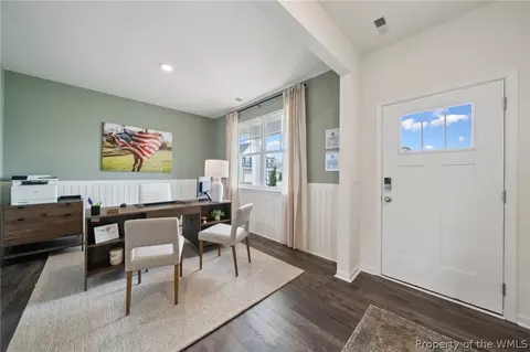 7784 Patriots Way E, Gloucester, VA 23061 photo 2