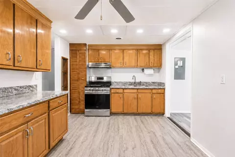 Kitchen - 1930 Demetro Dr, Hampton, VA 23663 photo 2 of 2