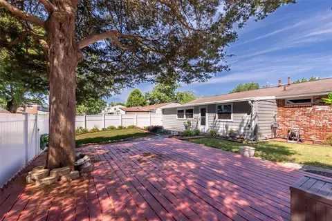 Exterior - 1930 Demetro Dr, Hampton, VA 23663 photo 10 of 16