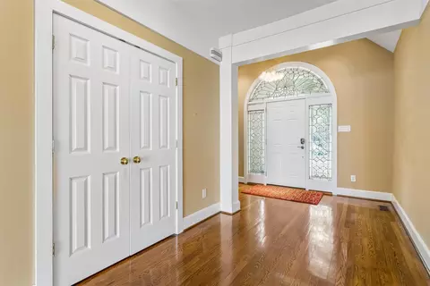 Entry Way - 2402 Chesapeake Ave, Hampton, VA 23661 photo 2 of 2
