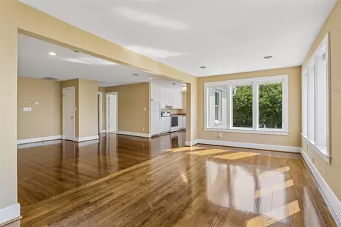 Living - 2402 Chesapeake Ave, Hampton, VA 23661 photo 10 of 10