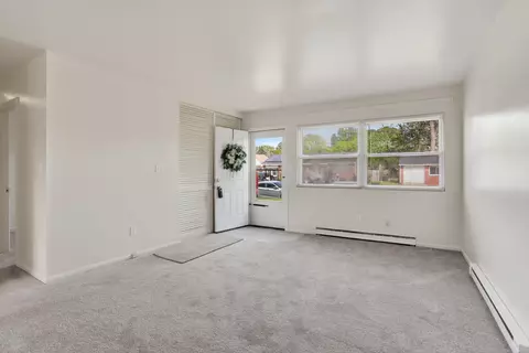Living - 705 New Bern Ave, Hampton, VA 23669 photo 1 of 4