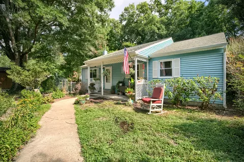 Exterior - 7234 Amherst Ln, Gloucester, VA 23061 photo 2 of 7