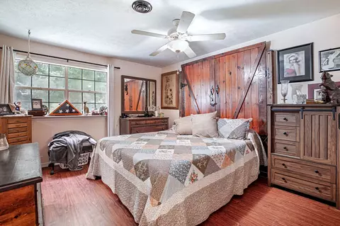 Bedroom - 7234 Amherst Ln, Gloucester, VA 23061 photo 4 of 5