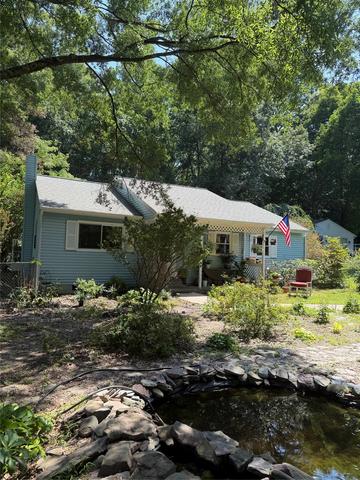 7234 Amherst Ln, Gloucester, VA 23061