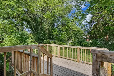Exterior - 8 Riverdale Dr, Hampton, VA 23666 photo 5 of 6