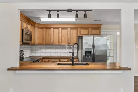 2022 Winfree Rd, Hampton, VA 23663 photo 9