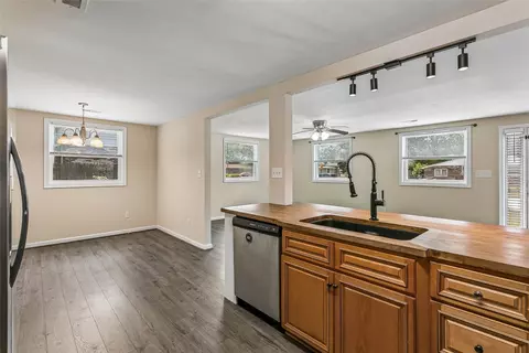 2022 Winfree Rd, Hampton, VA 23663 photo 12