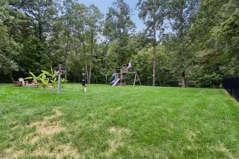 Exterior - 117 Nice Dr, Williamsburg, VA 23188 photo 11 of 16