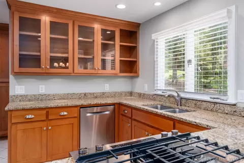 Kitchen - 116 Northpoint Dr, Williamsburg, VA 23185 photo 4 of 5