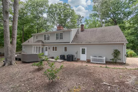 Exterior - 116 Northpoint Dr, Williamsburg, VA 23185 photo 5 of 15