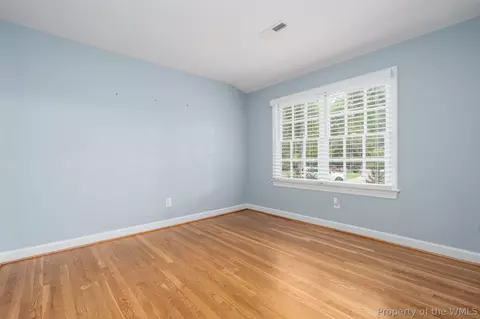 Bedroom - 116 Northpoint Dr, Williamsburg, VA 23185 photo 5 of 10