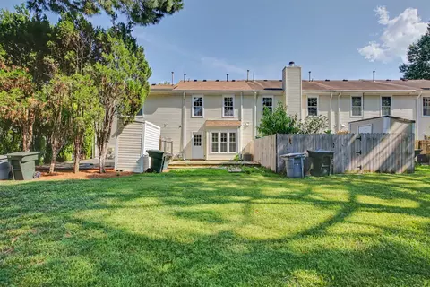 Exterior - 668 Hollomon Dr, Hampton, VA 23666 photo 6 of 6
