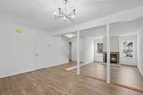 Living - 668 Hollomon Dr, Hampton, VA 23666 photo 4 of 5