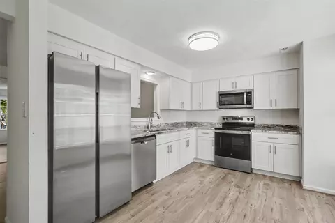 Kitchen - 668 Hollomon Dr, Hampton, VA 23666 photo 2 of 5