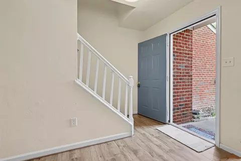 Entry Way - 668 Hollomon Dr, Hampton, VA 23666 photo 2 of 2