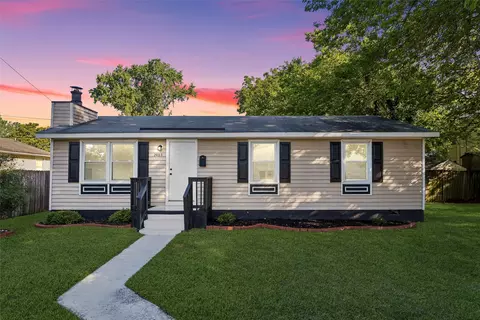 2403 Shell Rd, Hampton, VA 23661 photo 1