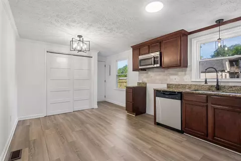 2403 Shell Rd, Hampton, VA 23661 photo 10