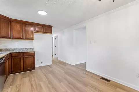2403 Shell Rd, Hampton, VA 23661 photo 12