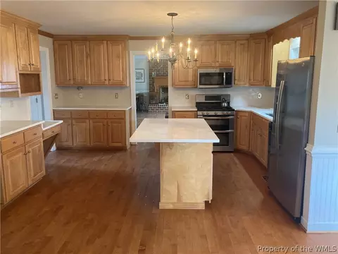 Kitchen - 101 Eagle, Williamsburg, VA 23188 photo 4 of 8