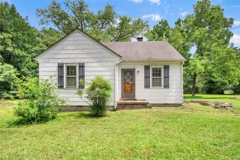 5711 Middle Rd, Prince George, VA 23875