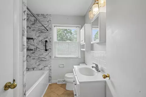 Bath - 112 Valirey Dr, Hampton, VA 23669 photo 1 of 1